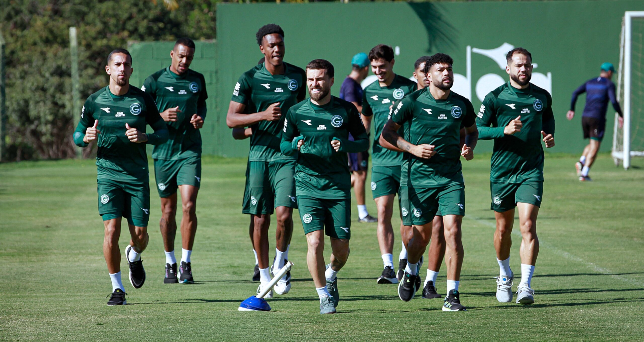 Goiás terá mudanças para enfrentar o lanterna América-MG; veja a provável escalação