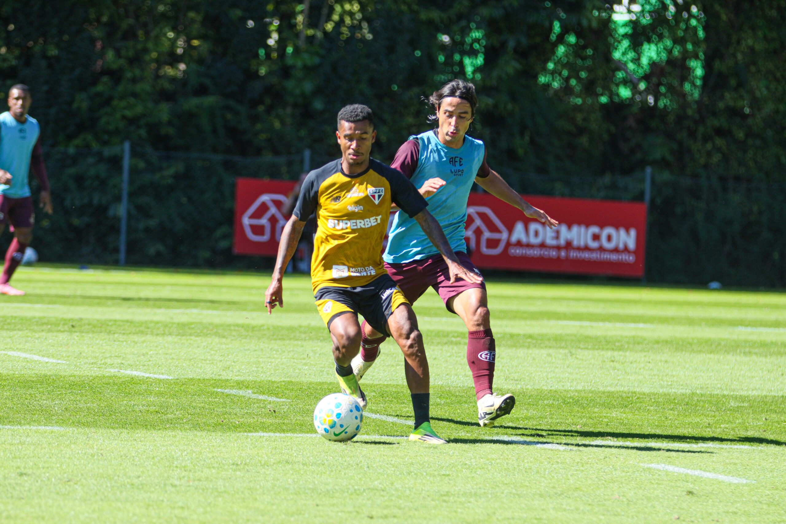 São Paulo vence Ferroviária em jogo-treino no CT da Barra Funda