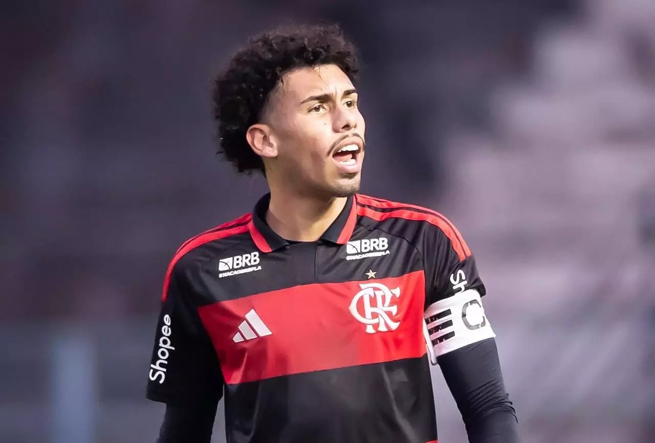 Flamengo acerta venda de zagueiro da base para clube da Turquia