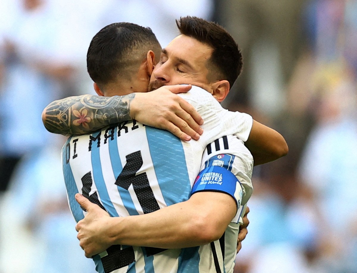 Di María apoia jogadores da Argentina após vice na Copa do Mundo: “São lendas”