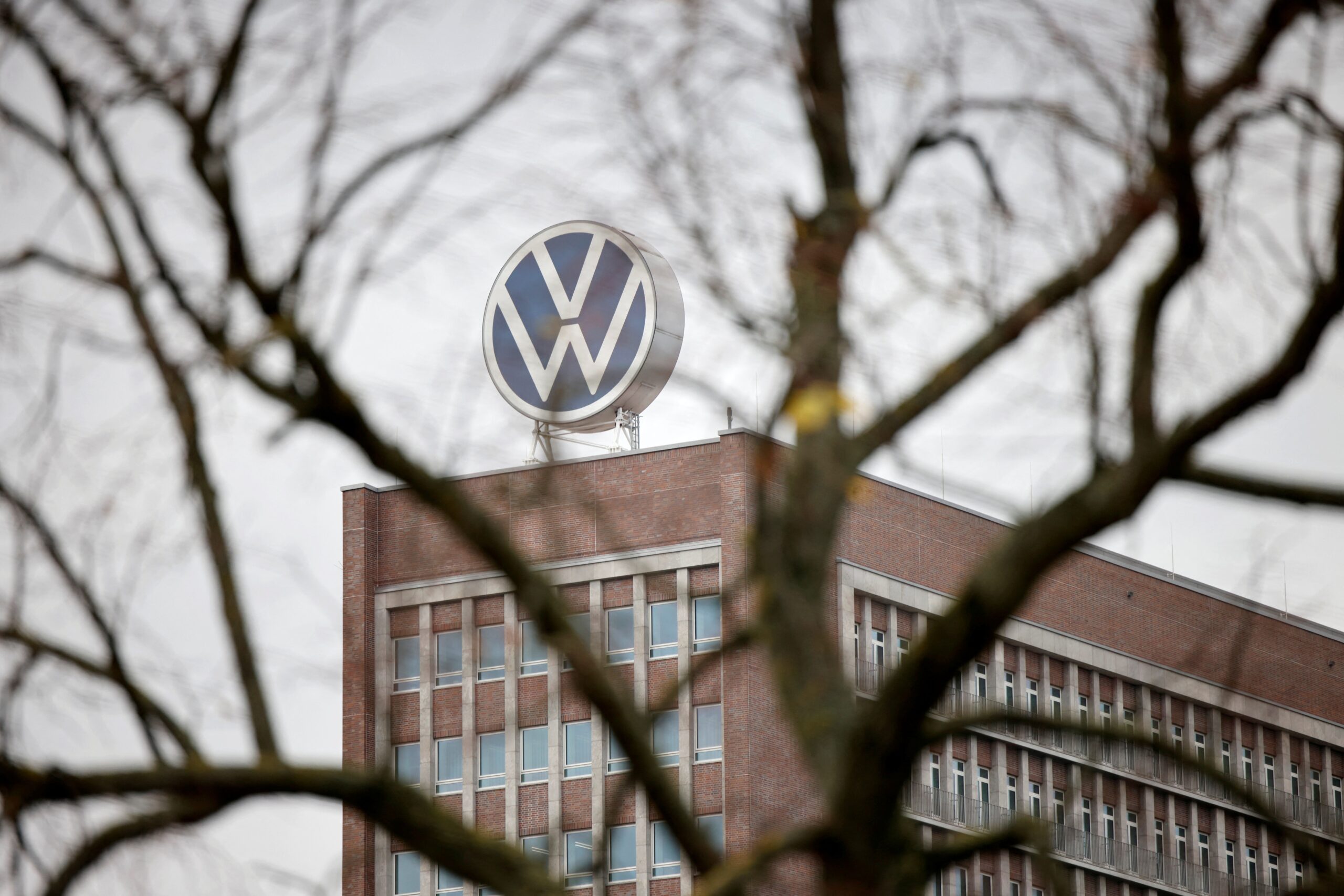 Volkswagen negocia demissão em massa e fechamento de fábricas