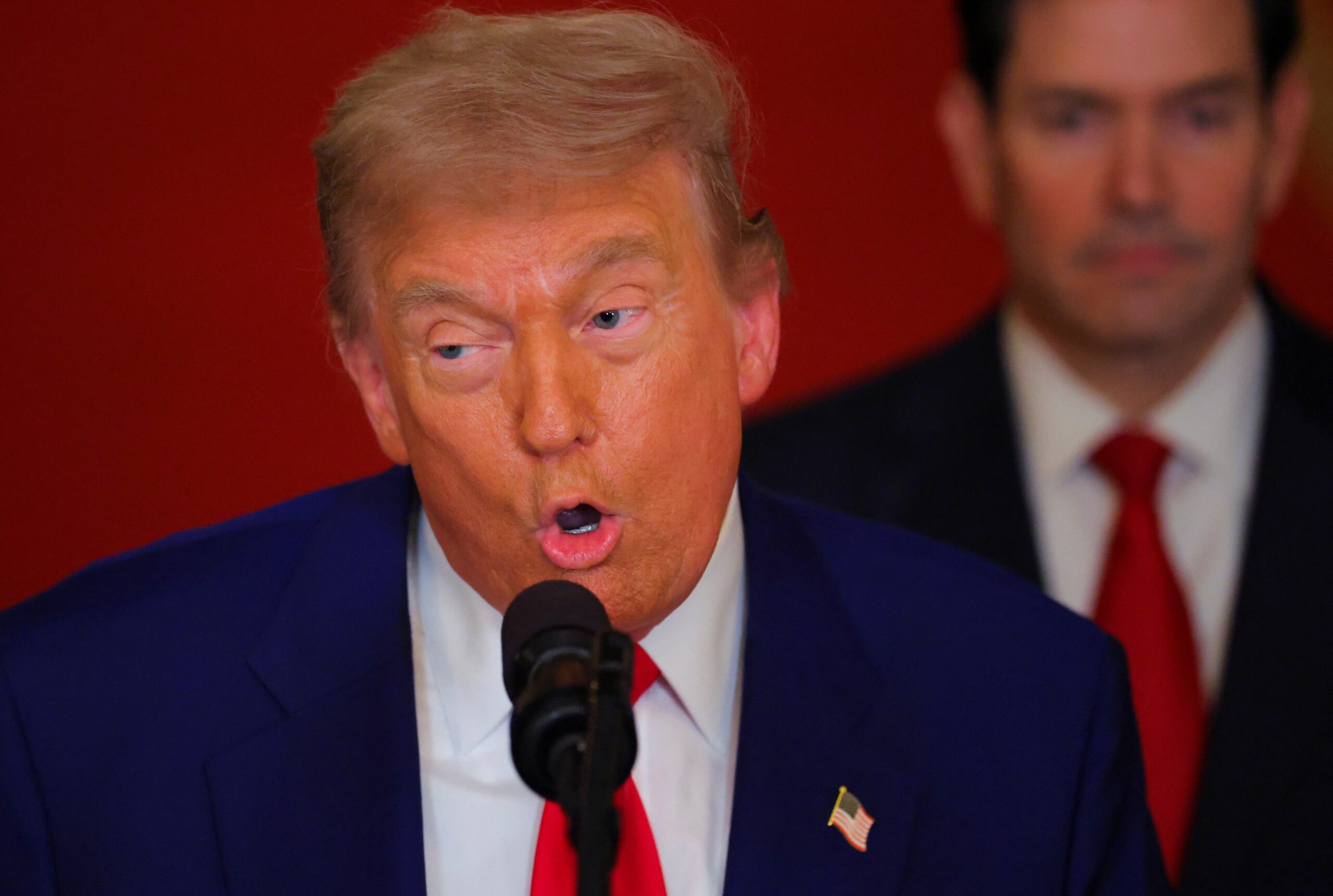 Trump vai focar em teorias da conspiração sobre eleições em discurso nesta quinta, diz agência