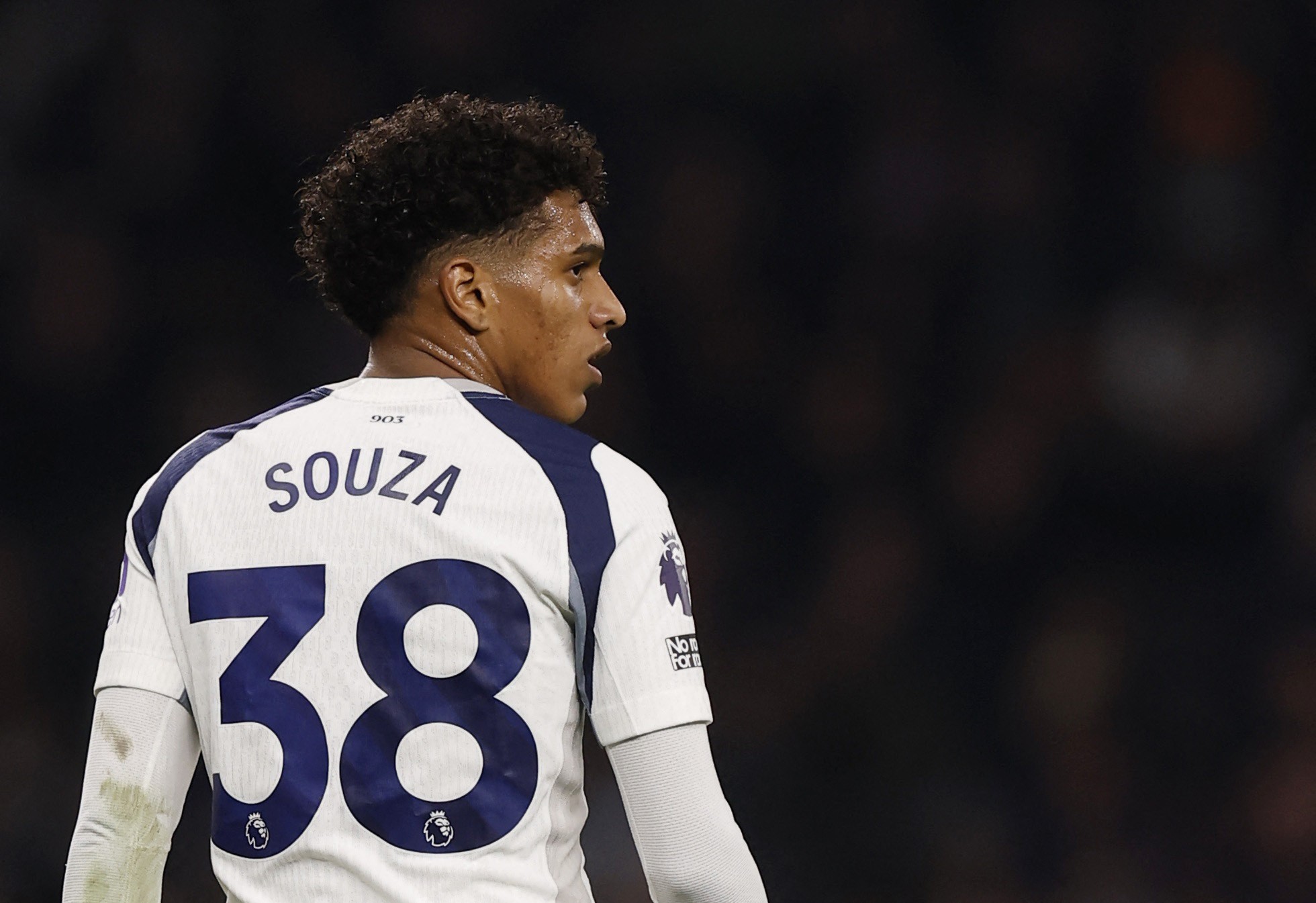 Porto atravessa rival e fica perto da contratação do lateral Souza; Santos tem percentual