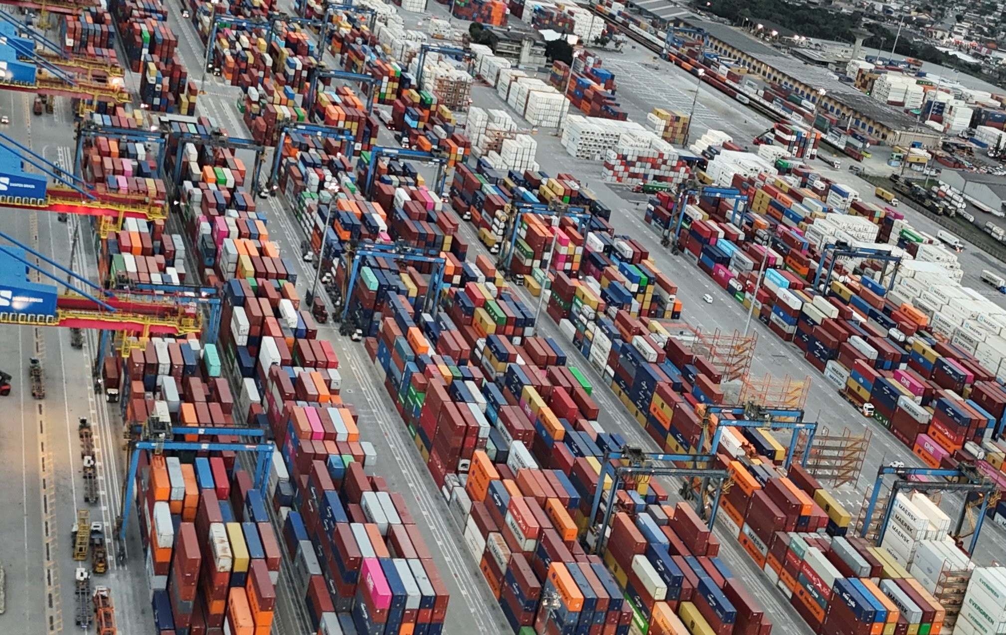 Governo prevê impacto reduzido de possíveis novas taxas do EUA sobre o Brasil; exportações já mostraram ‘resiliência’