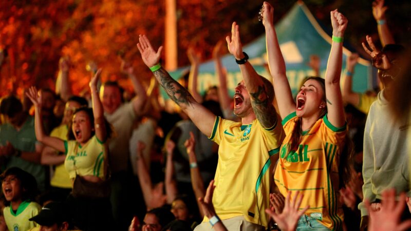A história das músicas tocadas nos estádios da Copa do Mundo