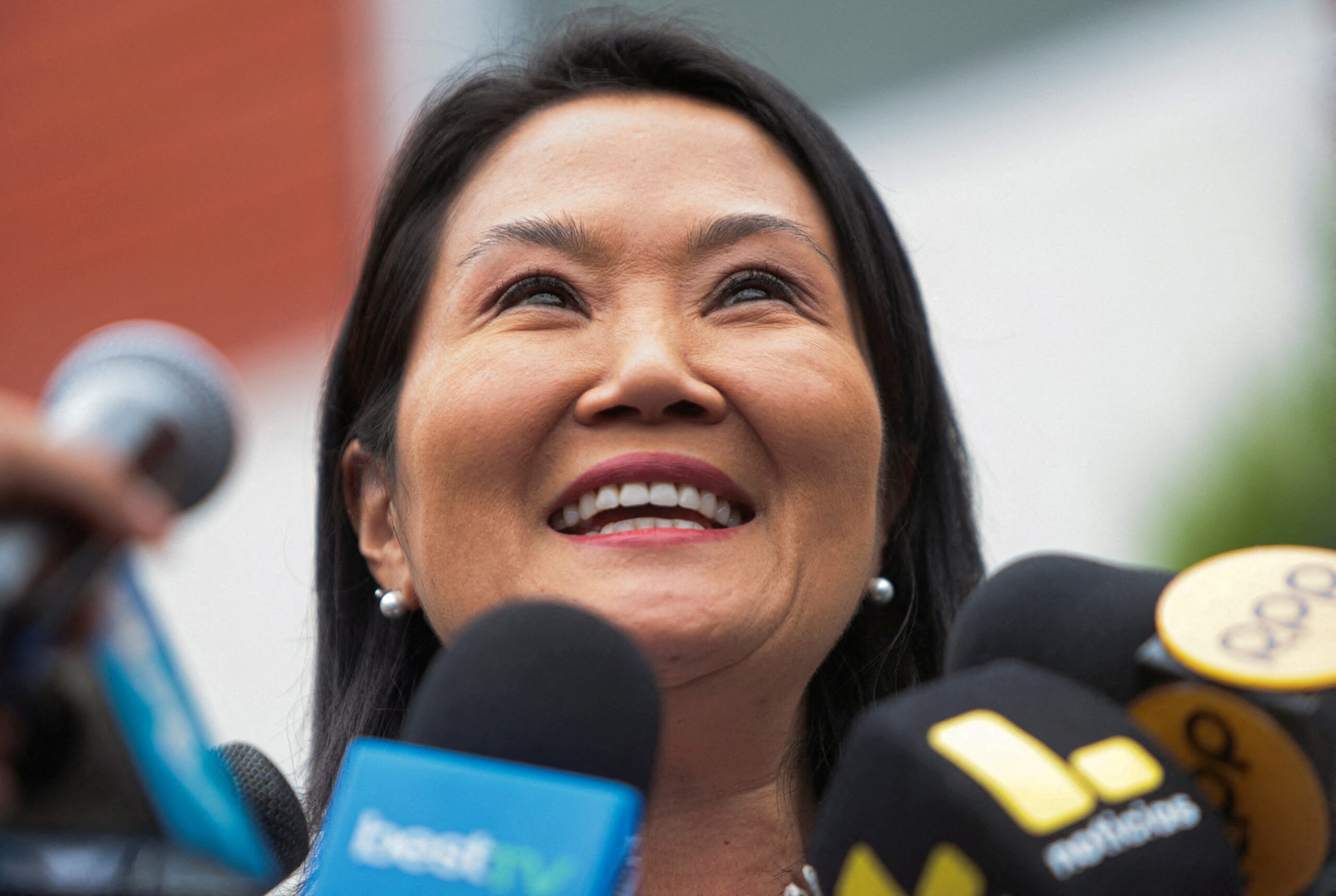 Keiko Fujimori propõe ‘reconciliação’ após década de instabilidade política no Peru