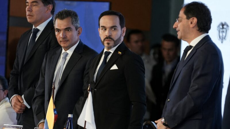 Congresso impõe primeira derrota ao presidente eleito da Colômbia antes da posse