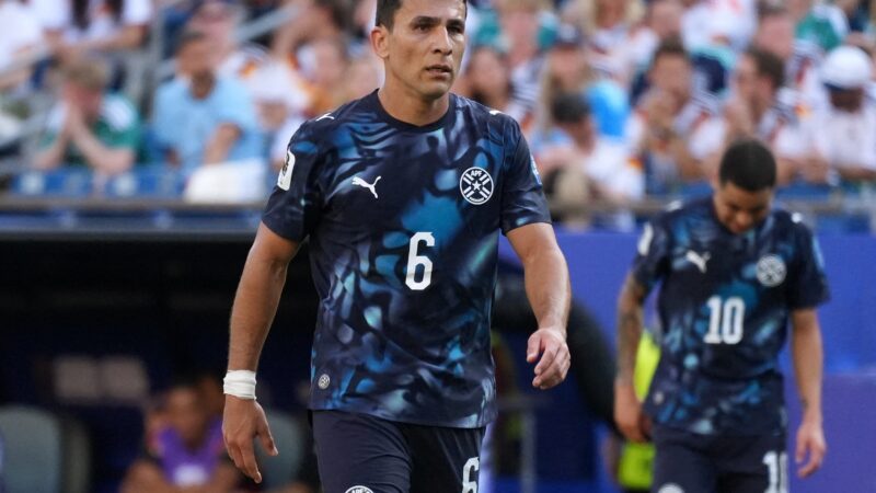 Titular do Paraguai vai deixar o futebol brasileiro após a Copa do Mundo