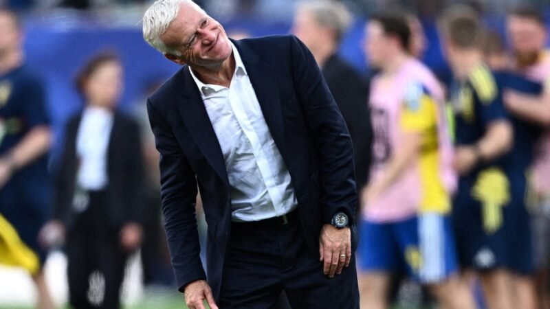 Com França nas oitavas, Deschamps vira o técnico com mais vitórias na história das Copas
