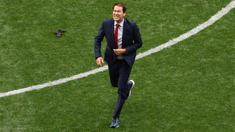 Técnico da Bélgica explica saída de astros e discussão no time: “Quero jogadores que virem a mesa”