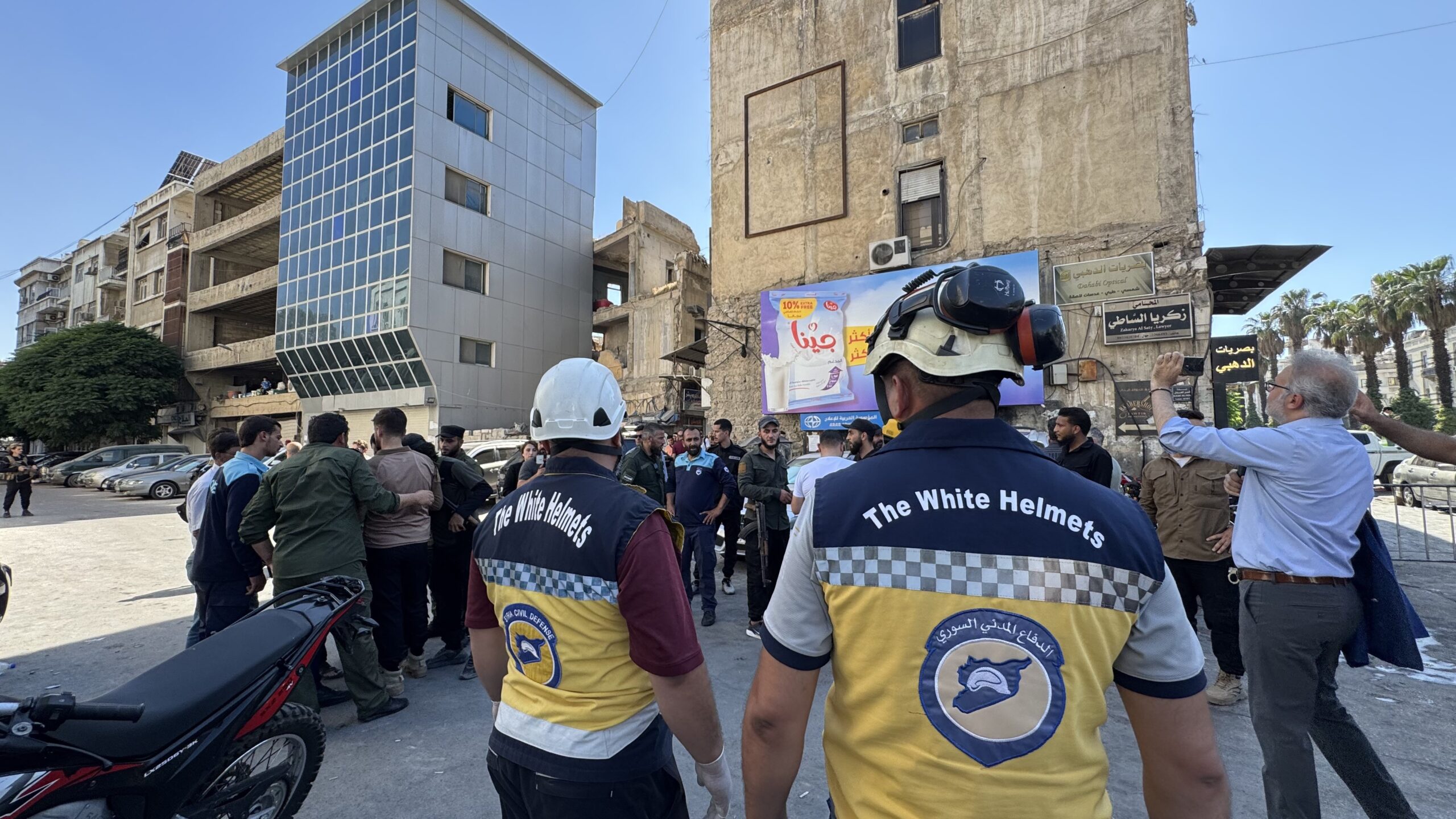 Explosão de bomba em café lotado deixa 5 mortos e 16 feridos em Damasco, capital da Síria