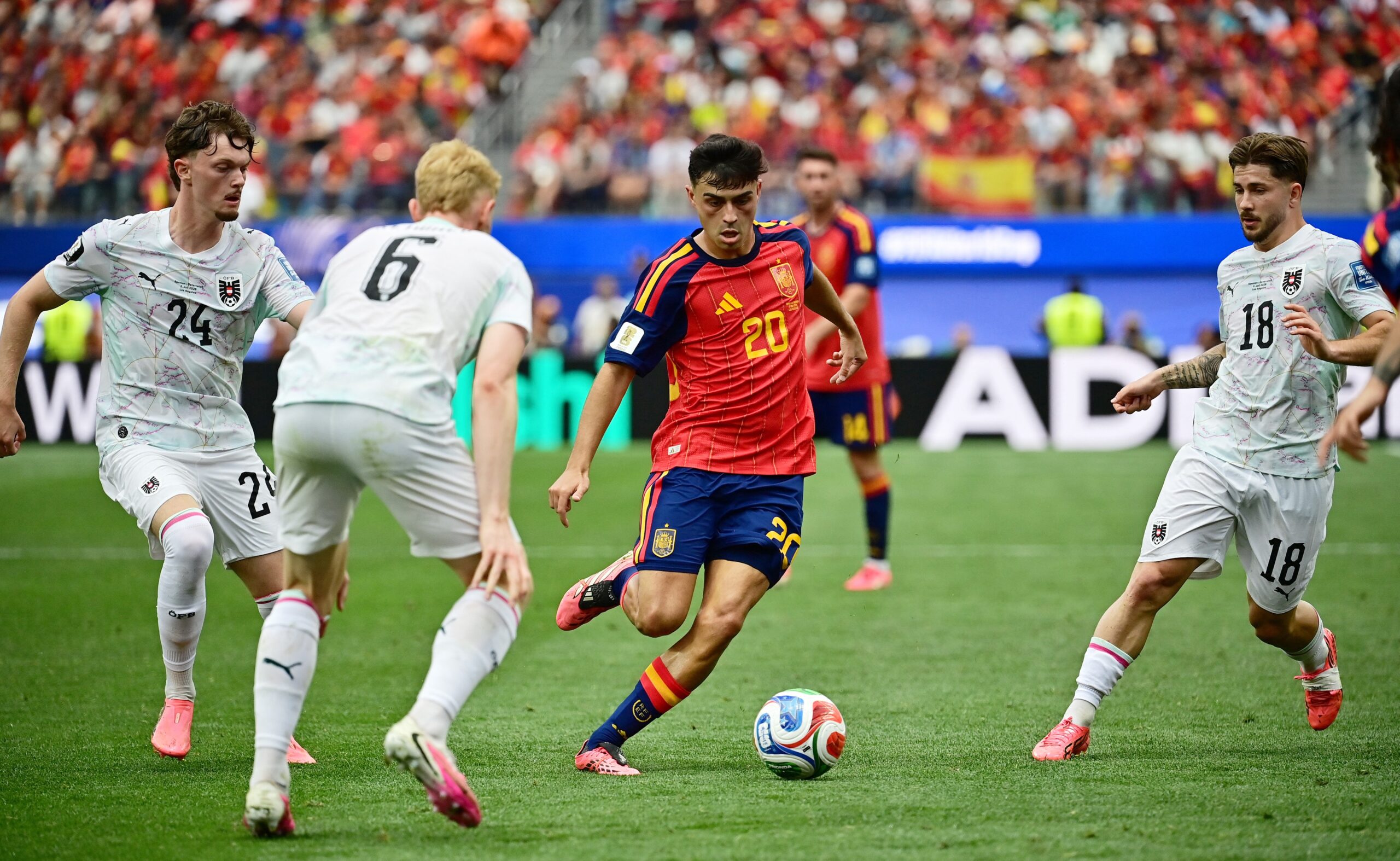 Craque da Espanha, Pedri quer repetir Iniesta na Copa: “Já sonhei em marcar esse gol”
