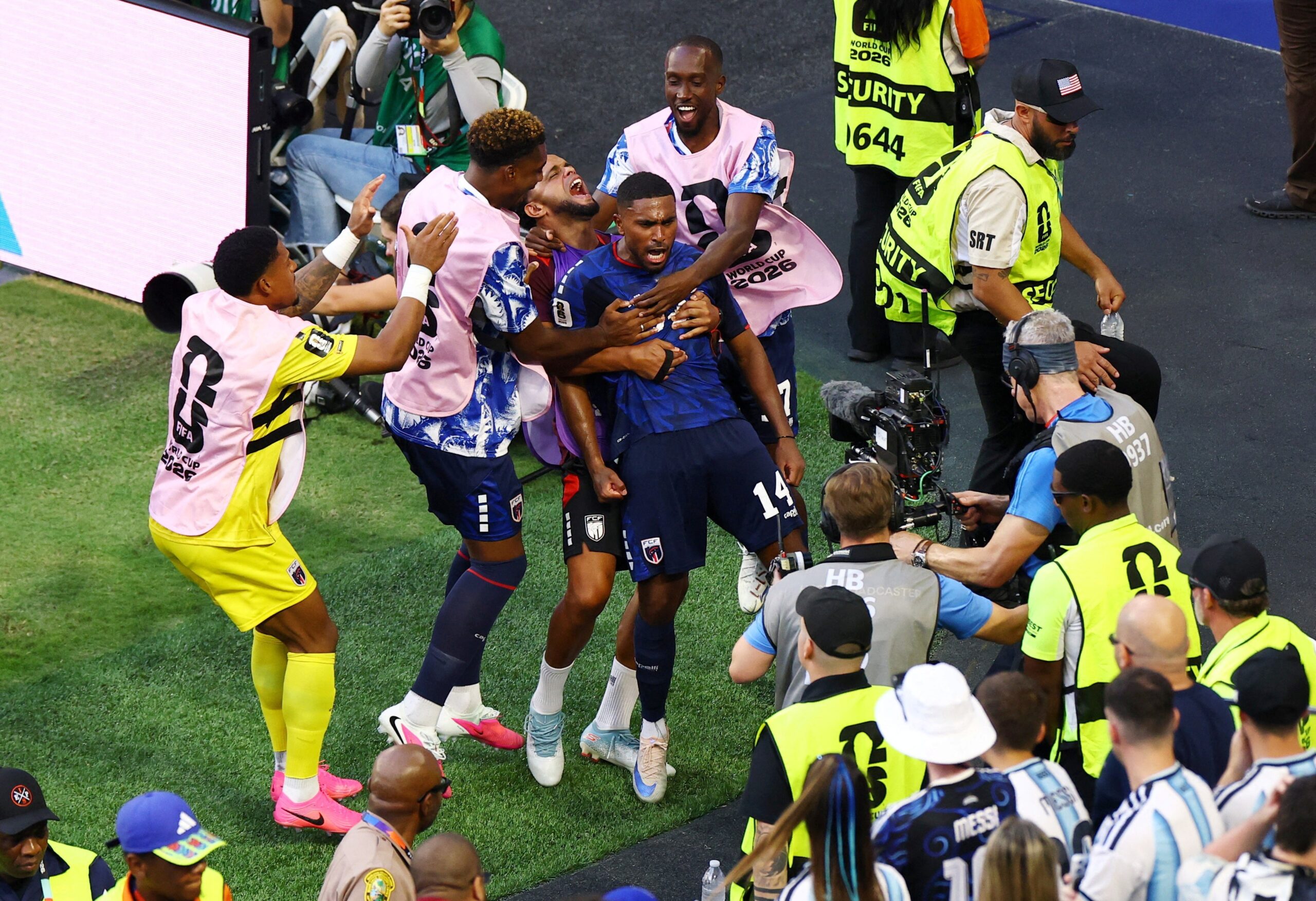 É por jogos como Argentina x Cabo Verde que amamos o futebol
