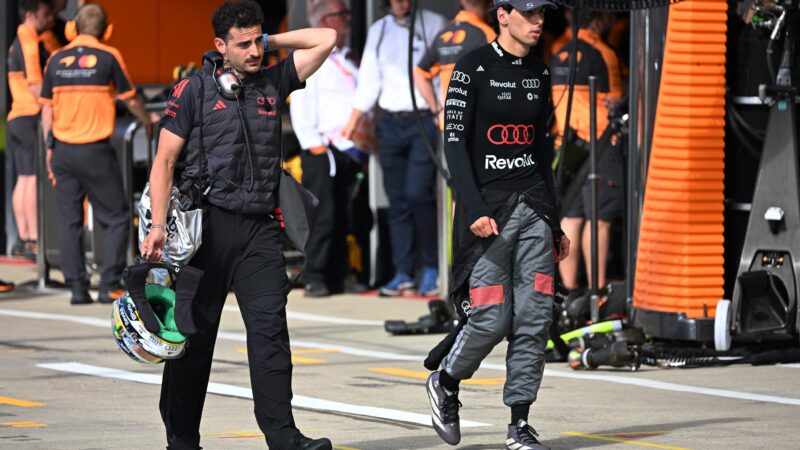 Bortoleto fica fora do top 10 no grid e assume erro: “Tentei demais”