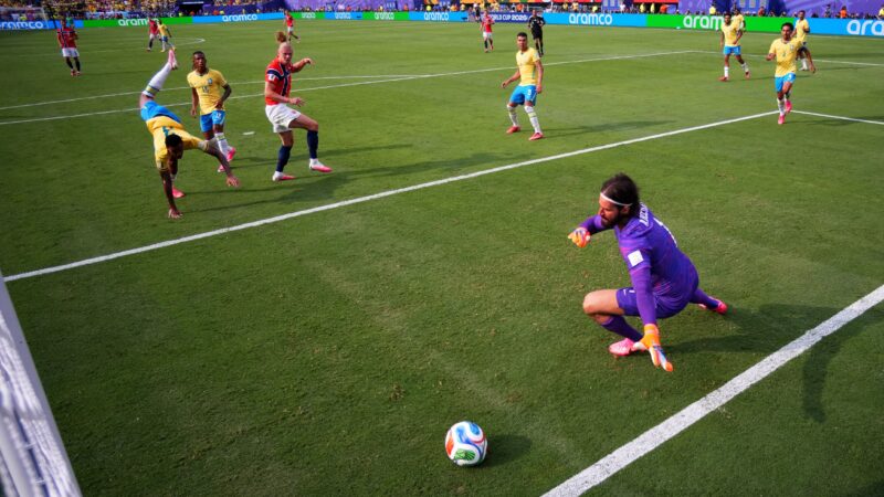 Cinco minutos de domínio: veja como Brasil assistiu à Noruega até o primeiro gol de Haaland