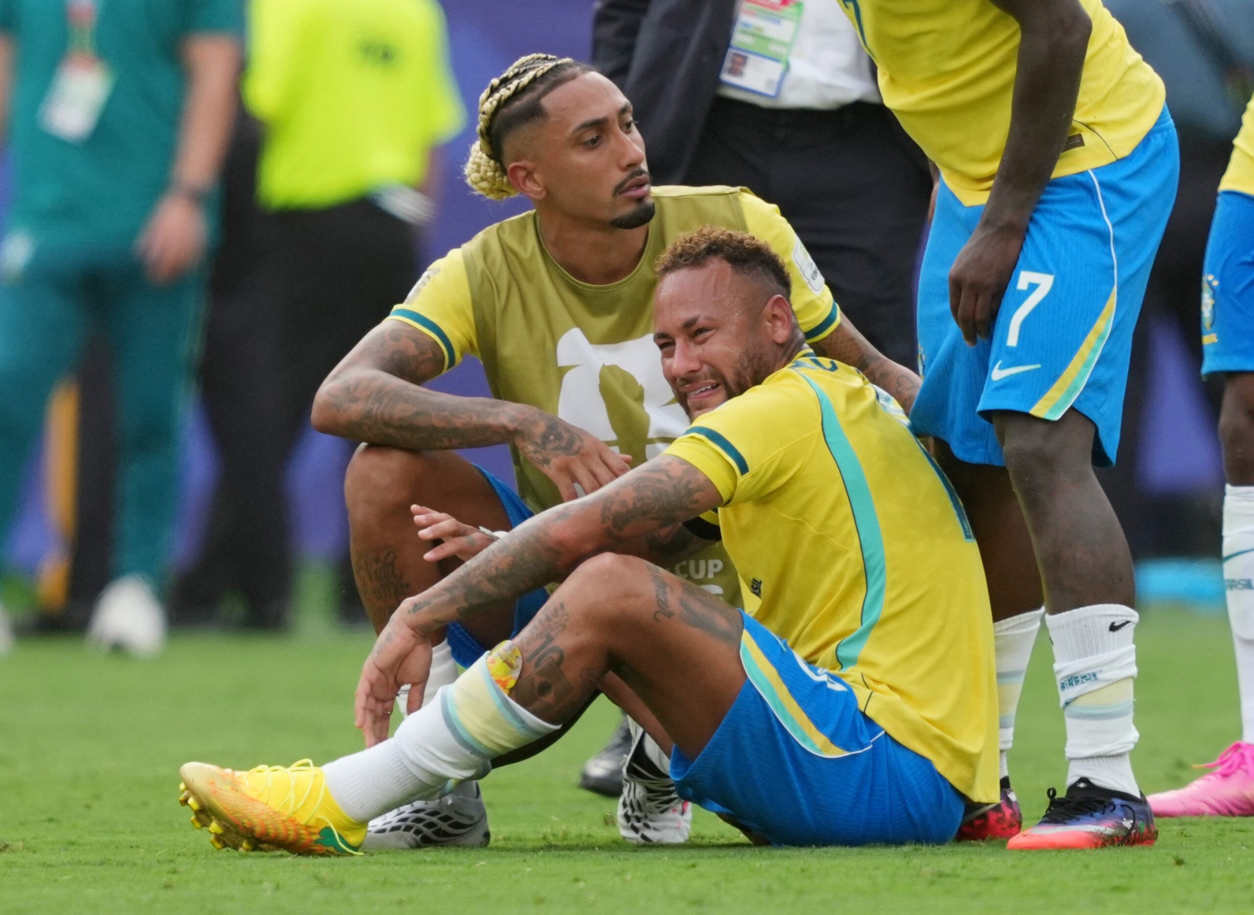 Raphinha desabafa por eliminação do Brasil na Copa do Mundo: “Dor muito grande”