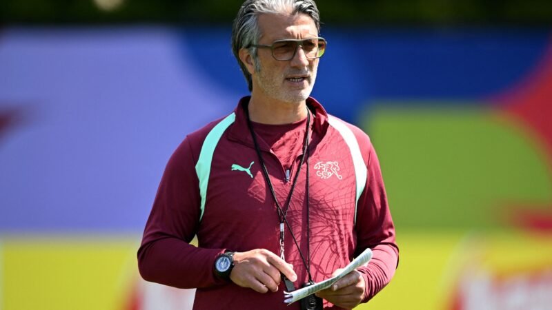 Dupla de ataque da Suíça vira dúvida às vésperas de duelo com a Colômbia na Copa