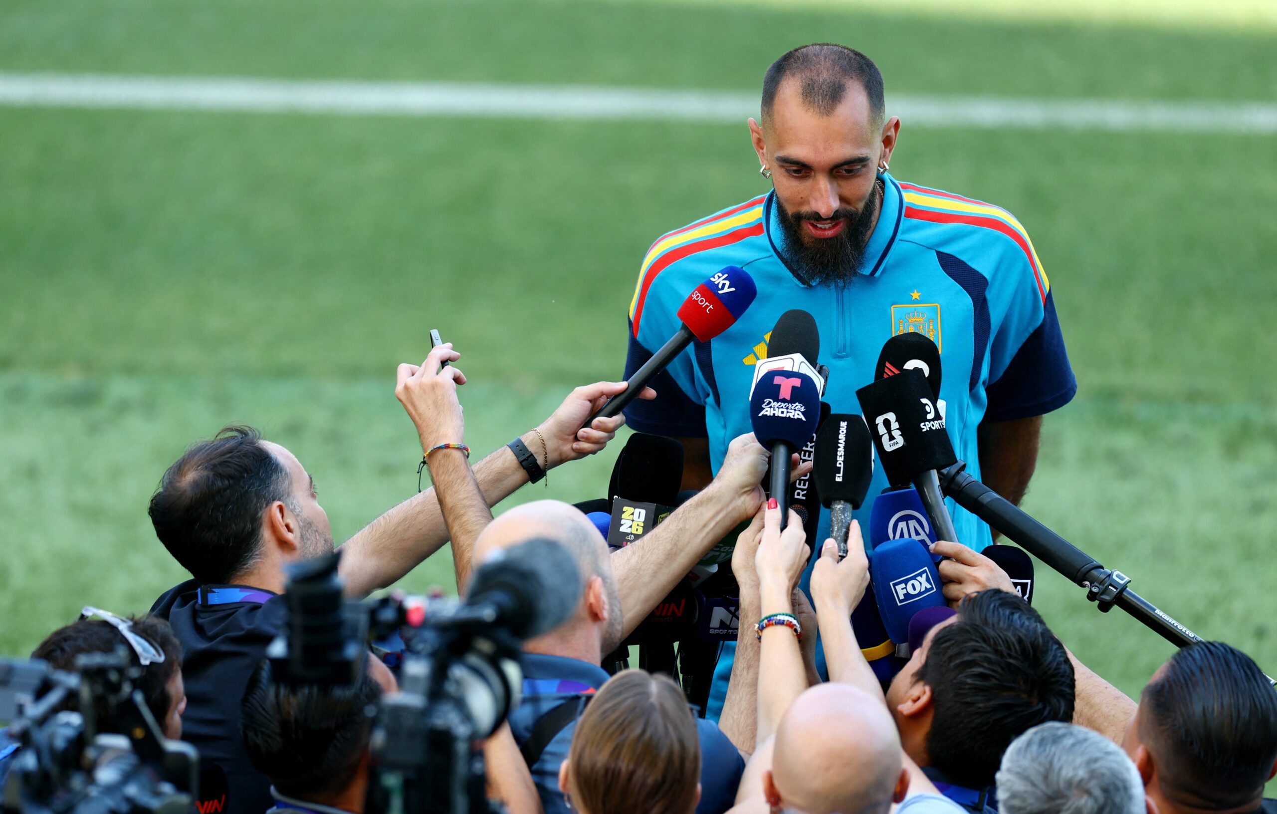 Jogadores da Espanha condenam declaração racista de ex-primeiro-ministro sobre franceses