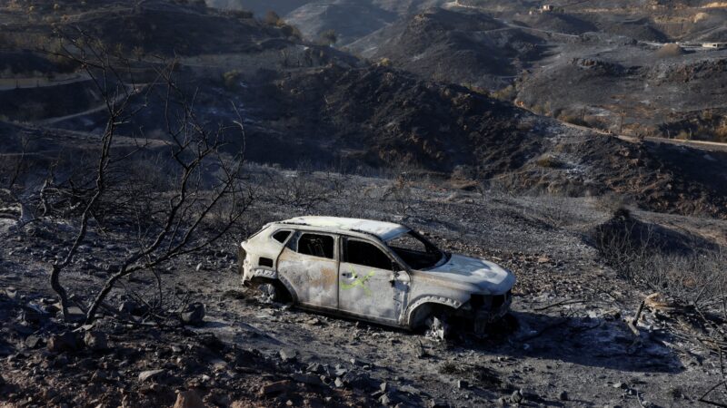Pessoas morrem carbonizadas dentro de carro em incêndio florestal na Espanha