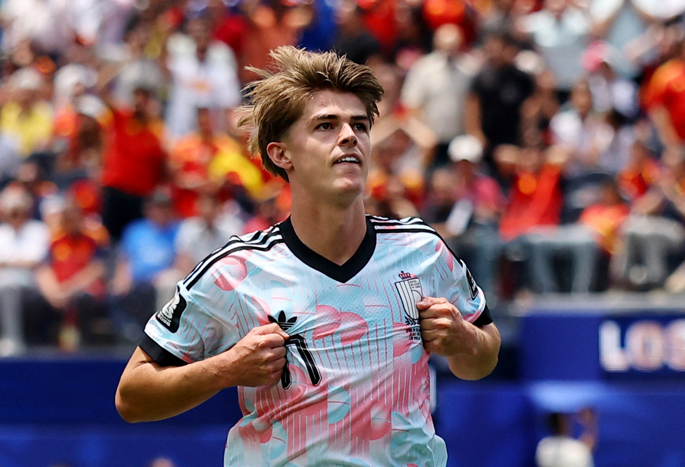 De Ketelaere é o Craque do Cartola da Copa do Mundo FIFA™ no Dia #30, mesmo na derrota da Bélgica