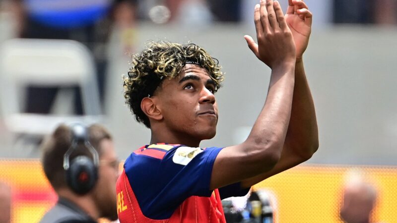 Lamine Yamal: papel defensivo do atacante é elogiado por jogadores da Espanha