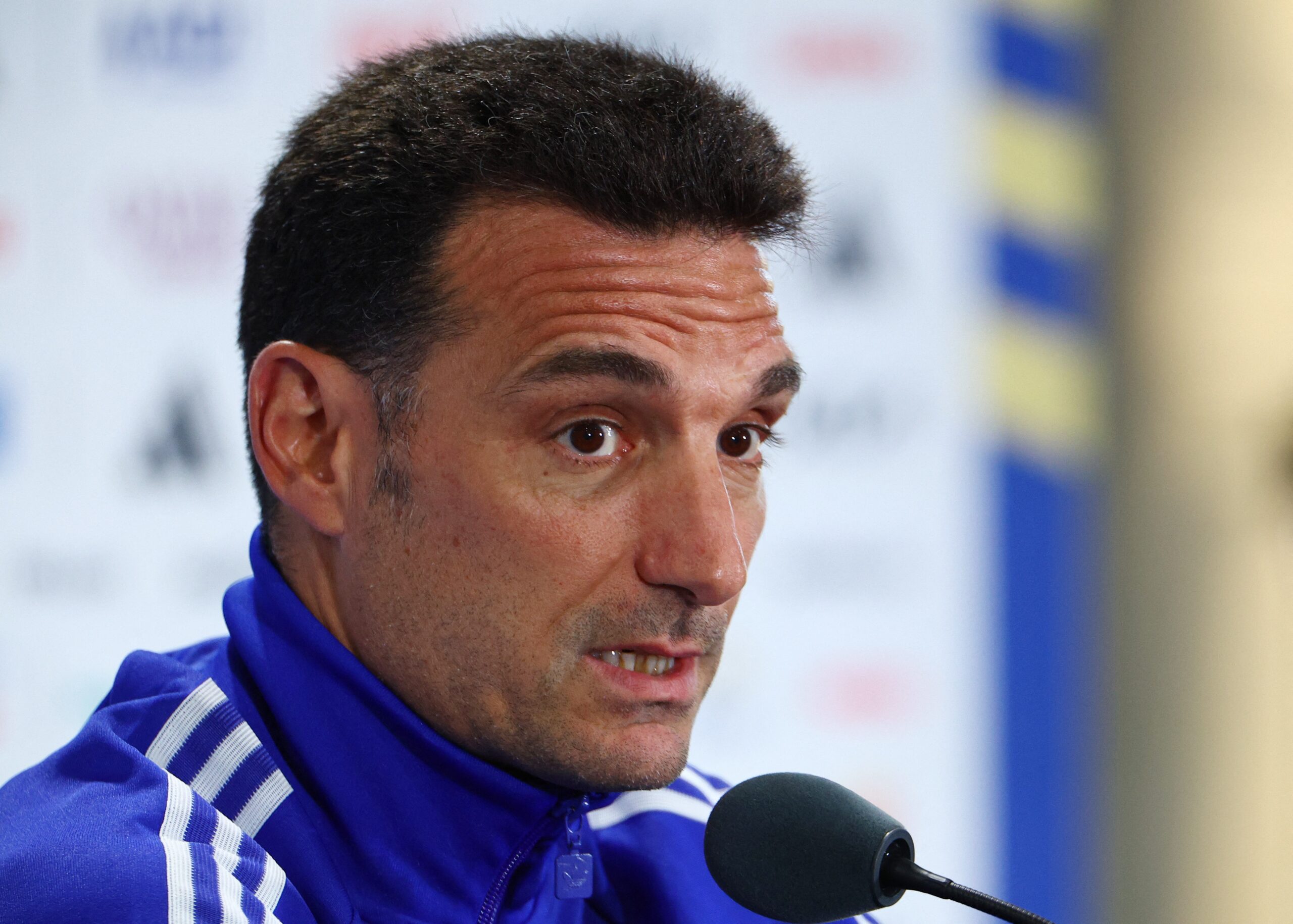 Scaloni rebate suposto favorecimento à Argentina: “Há muita gente que não quer que ganhemos”