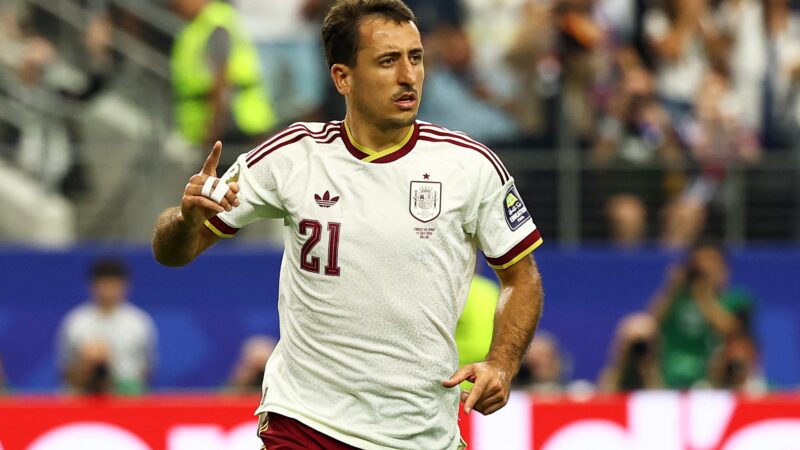 Artilheiro da Espanha, Oyarzabal já recusou Barcelona e Manchester City para ficar no clube de coração