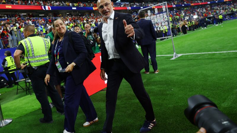 De La Fuente se rende à atuação da Espanha: “Somos a melhor equipe do mundo”