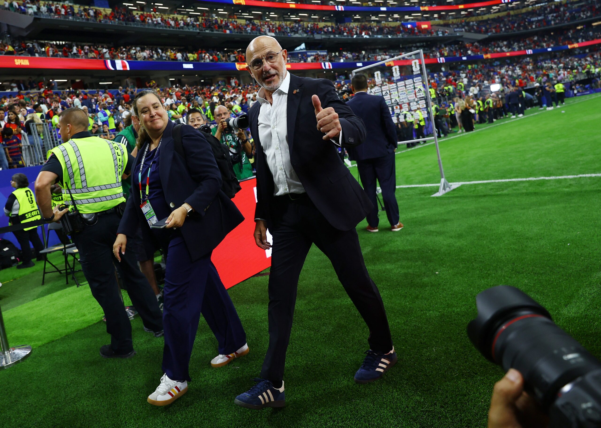 De La Fuente se rende à atuação da Espanha: “Somos a melhor equipe do mundo”
