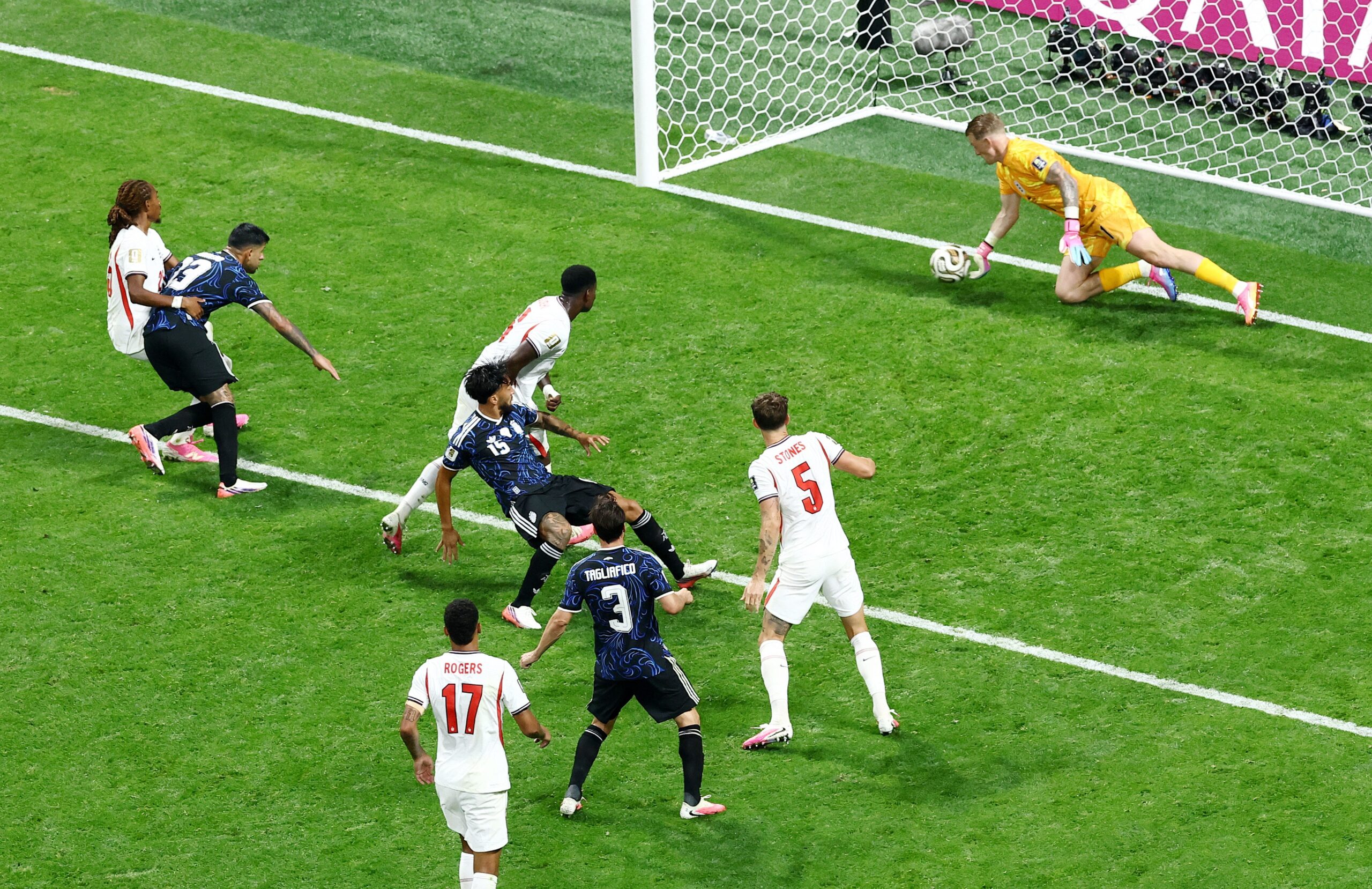 Pickford, Shobeir, Williams… veja vídeos de defesaças nesta Copa do Mundo