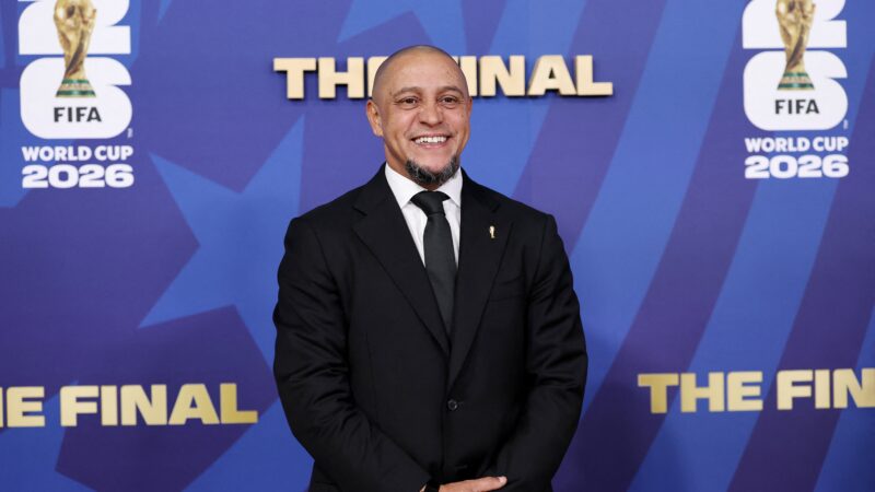 Roberto Carlos revela que comprará clube paulista ao lado de Ronaldo: “Reorganizar os clubes”