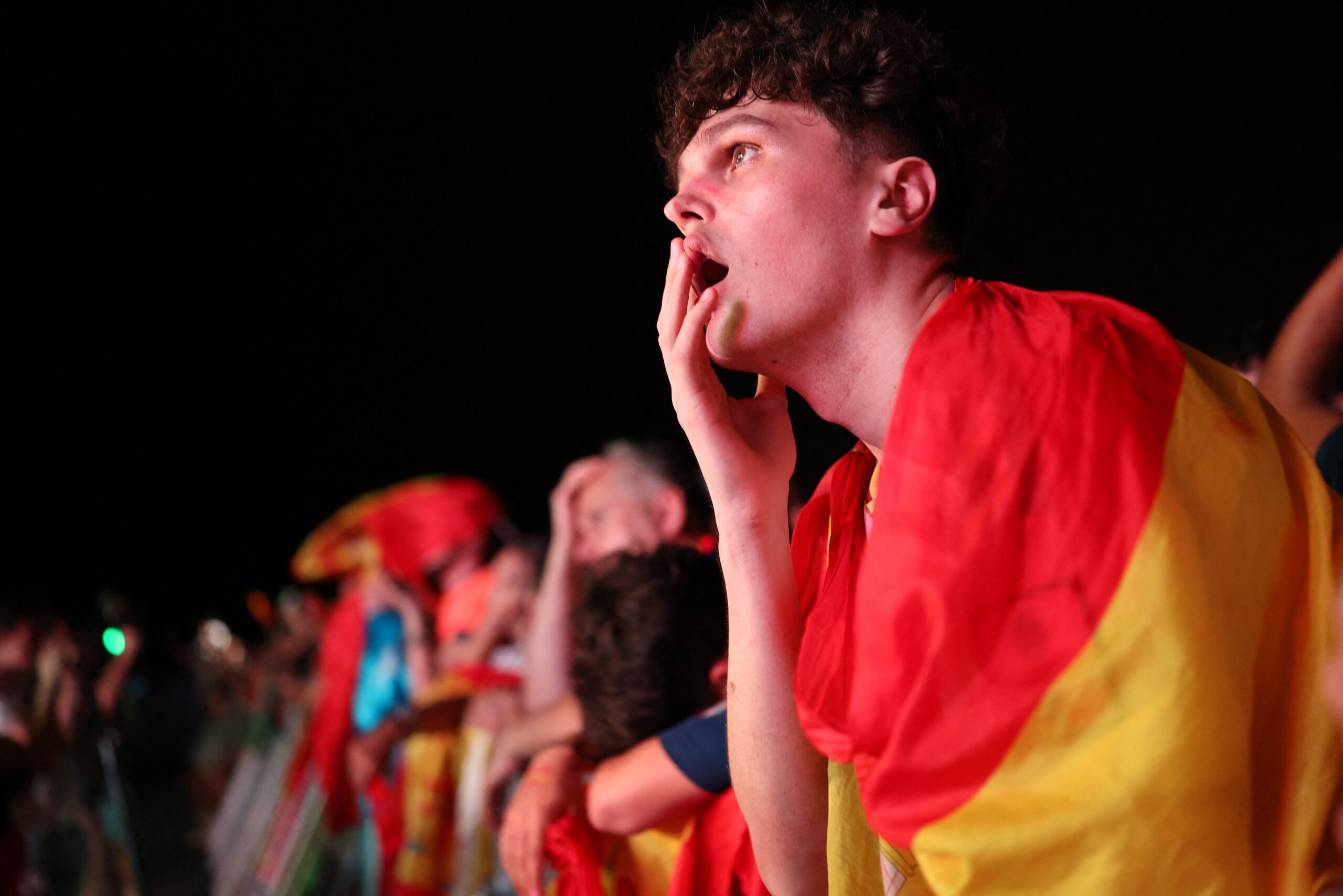 FOTOS mostram comemoração de torcedores com gol da Espanha na final da Copa do Mundo