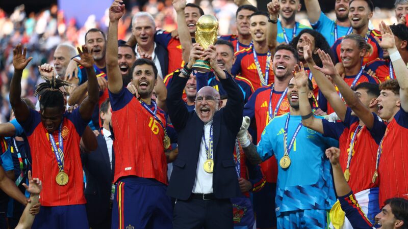 Espanha planeja reunião para discutir renovação com De La Fuente até a Copa de 2030
