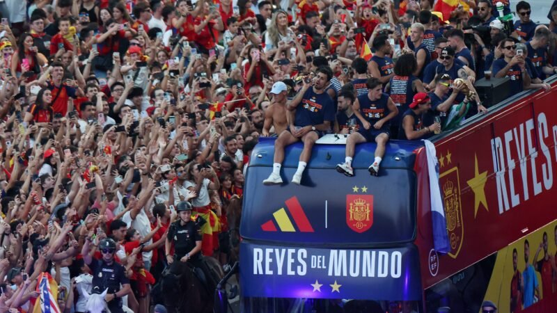 Campeã do mundo, Espanha anuncia primeiros jogos em casa após conquista
