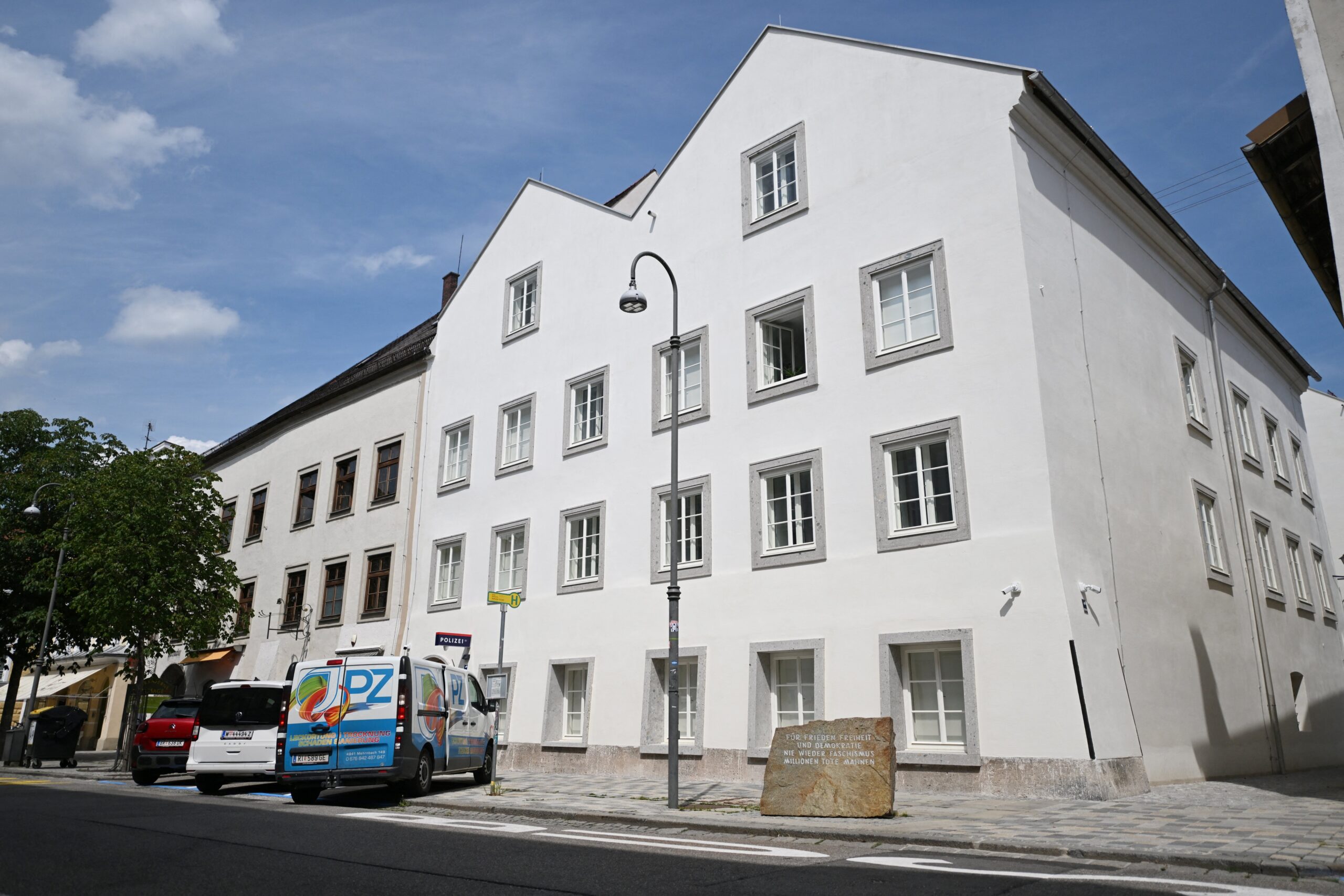 Áustria transforma casa de Hitler em delegacia para evitar ‘peregrinação neonazista’; VÍDEO
