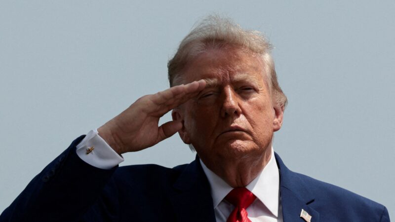 Trump avalia ação militar no Mali, diz jornal