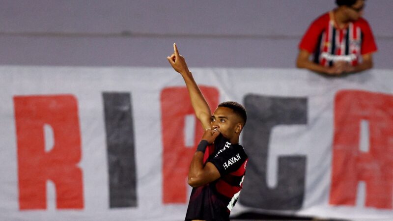 Cartola 2026: Leozinho, do Athletico-PR, faz maior pontuação da rodada 19 e também do ano