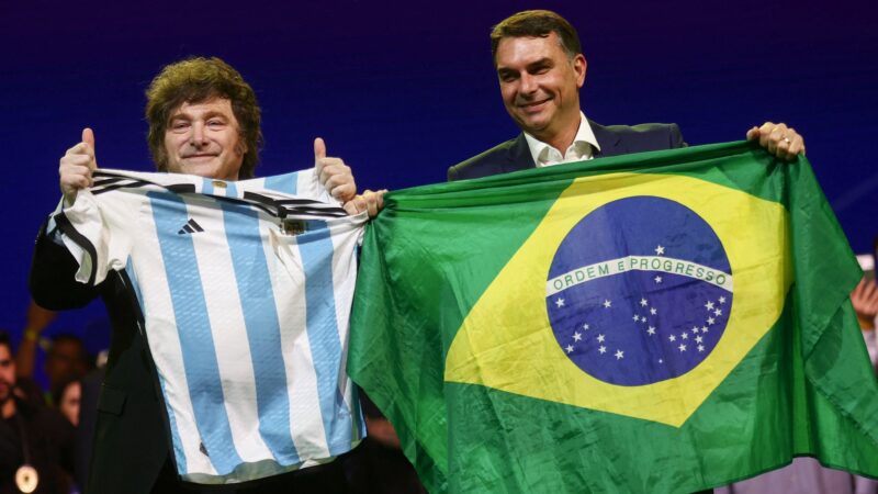 Confiança dos argentinos em Milei é a menor desde sua eleição, diz pesquisa