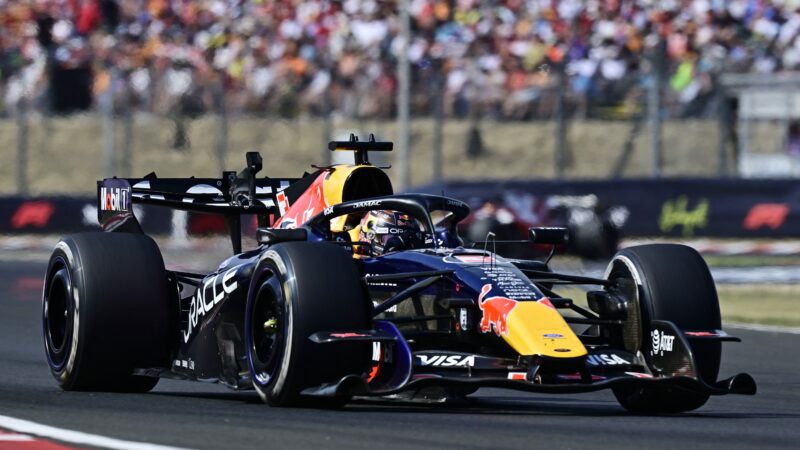 Red Bull pisa no freio no desenvolvimento de carro da F1 2026