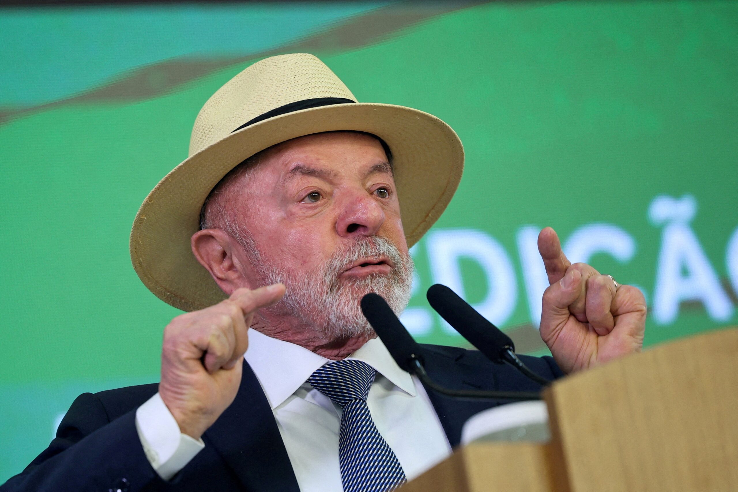 Governo paraguaio se reúne com embaixador brasileiro, manifesta ‘repúdio’ a fala de Lula e pede devolução de canhões de guerra