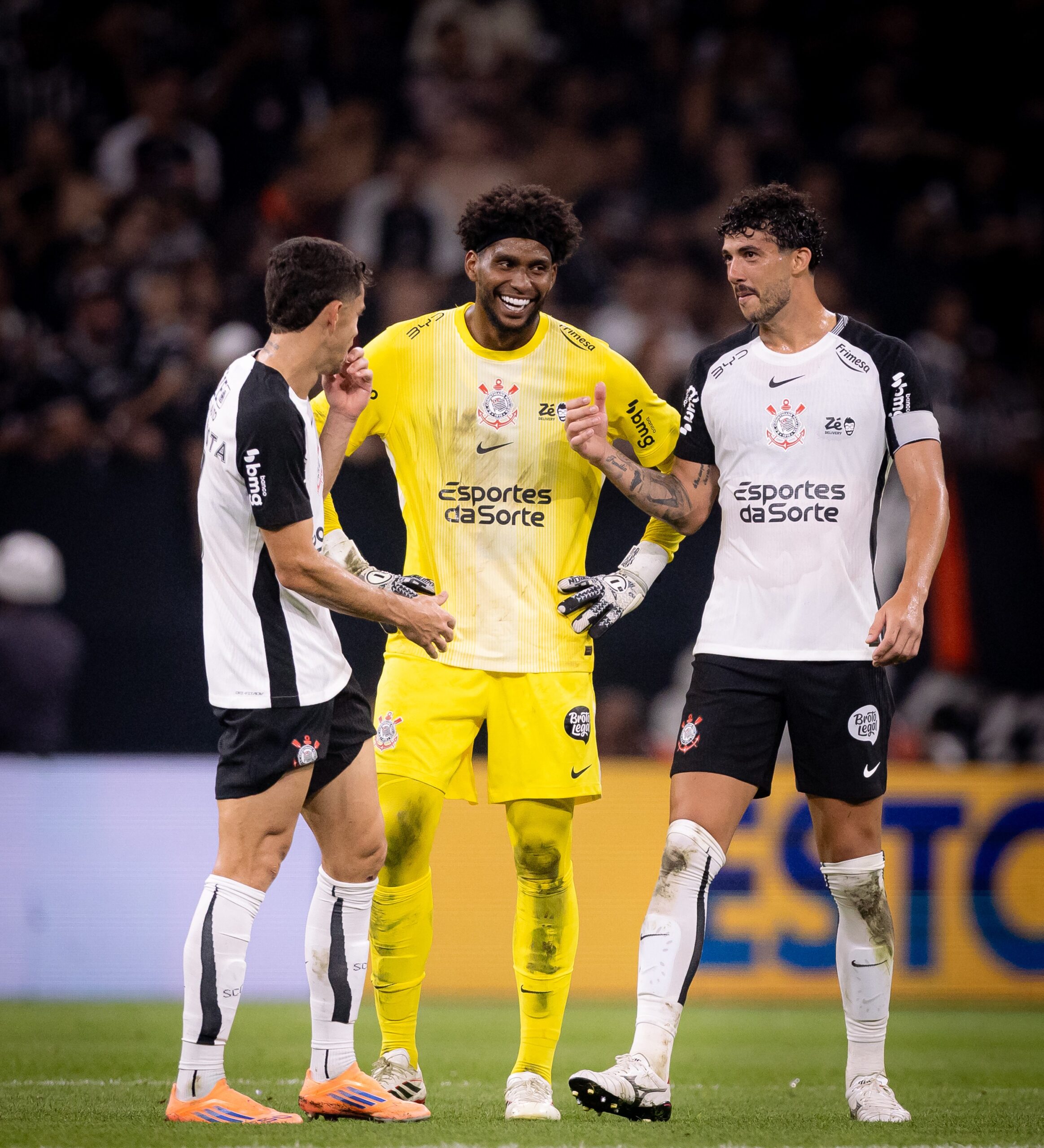 Corinthians reduz gols sofridos em bolas paradas; veja os números
