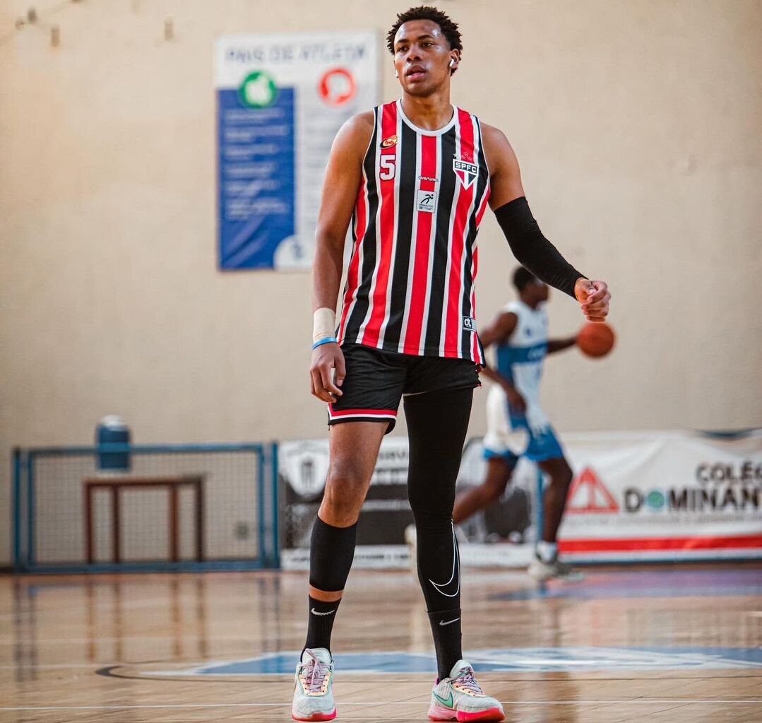 Unifacisa anuncia Elijah Weaver e David Chaves como novos reforços para a temporada 2026/2027