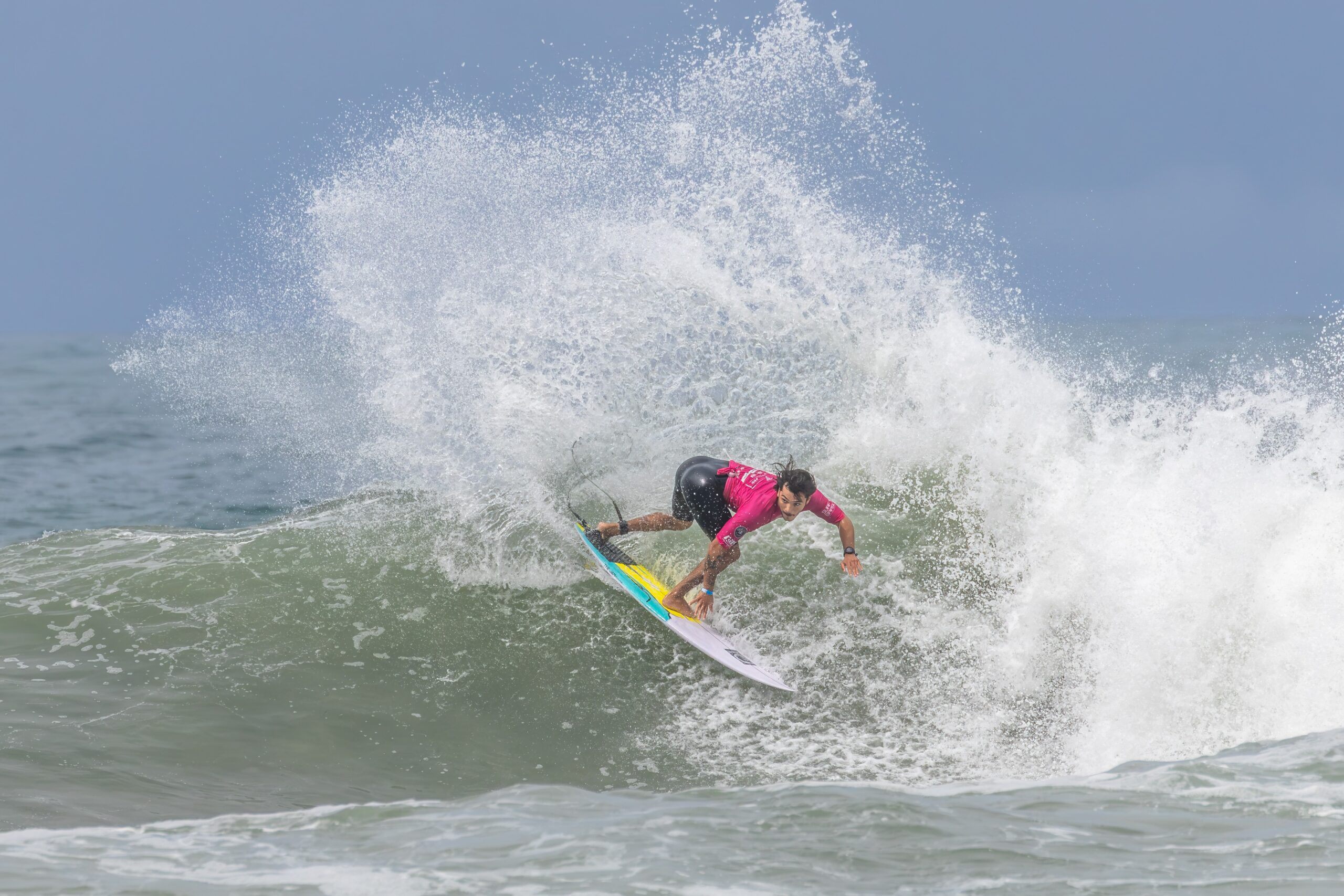 Catarinense conquista título inédito na elite do Campeonato Brasileiro de Surfe