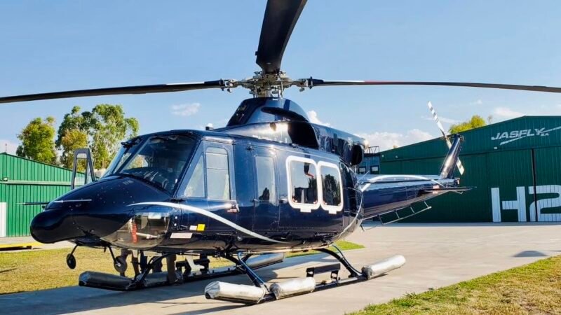 Helicóptero com 7 pessoas cai durante treinamento de incêndio na Argentina