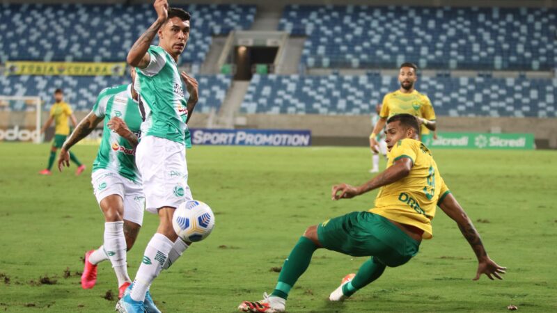 Titulares do Cuiabá, Marcelo Carné e Vitor Mendes reencontram o Juventude pela Série B
