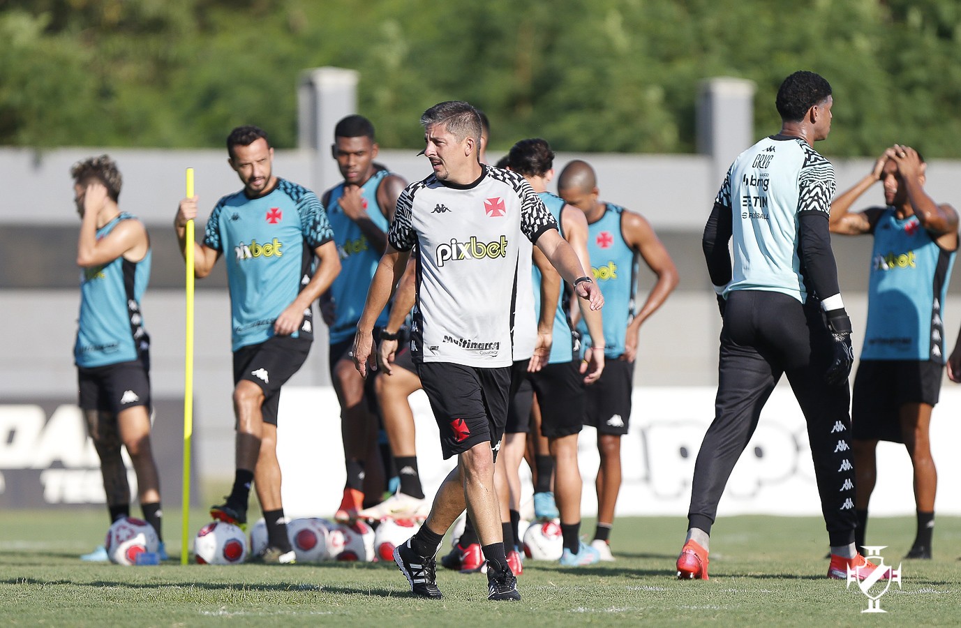 Comissão técnica de Seabra no Vasco terá ex-coordenador de perfomance do clube; conheça nomes