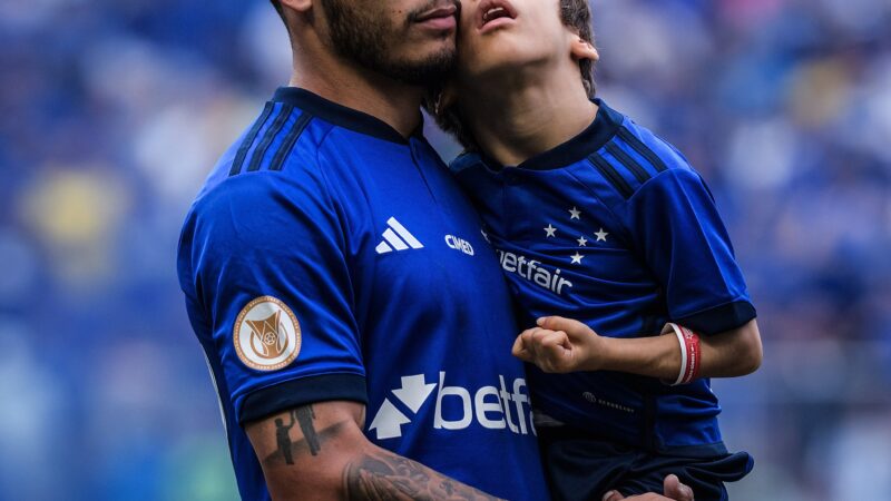 William abre o jogo sobre drama familiar em meio à ausência no Cruzeiro e futuro indefinido