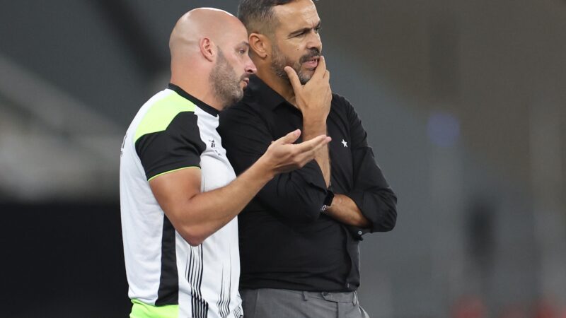 De braço direito a rival: como história colocou Artur Jorge contra ex-auxiliar em Cruzeiro x Botafogo