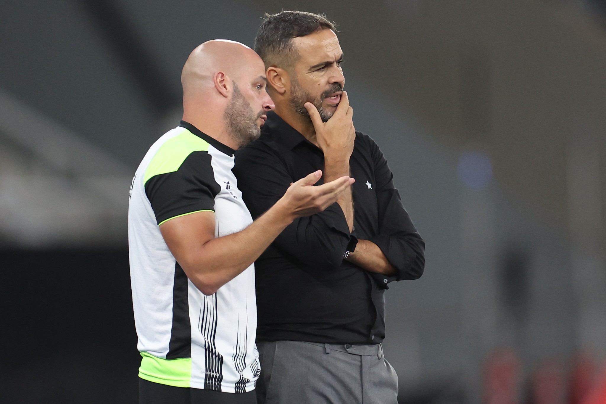 De braço direito a rival: como história colocou Artur Jorge contra ex-auxiliar em Cruzeiro x Botafogo