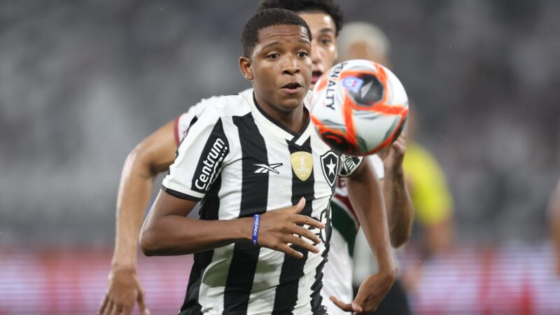 Athletic contrata Yarlen, campeão da Libertadores e do Brasileiro pelo Botafogo